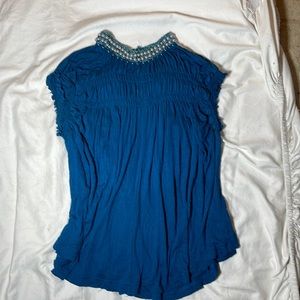 Deep Aegean Sea blue free people top w/pearl neckline. Light, airy and swingy.